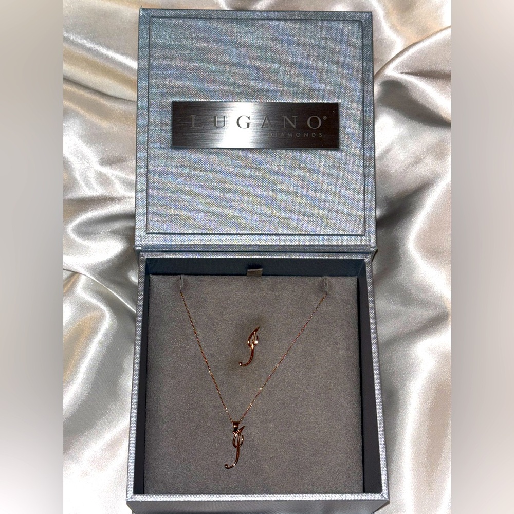 G or J pendent for women Gold/ Rose gold. Feminine necklace with matching pin